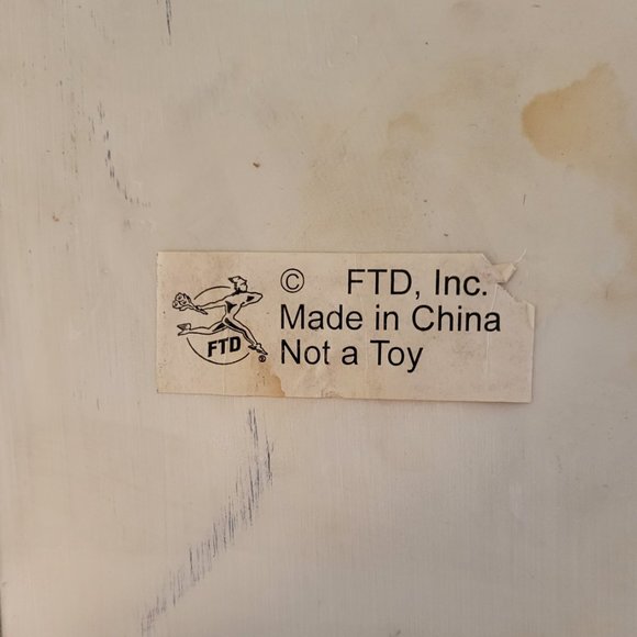 Nostalgic Diner Centerpiece and Salt Pepper Shaker - Picture 7 of 9